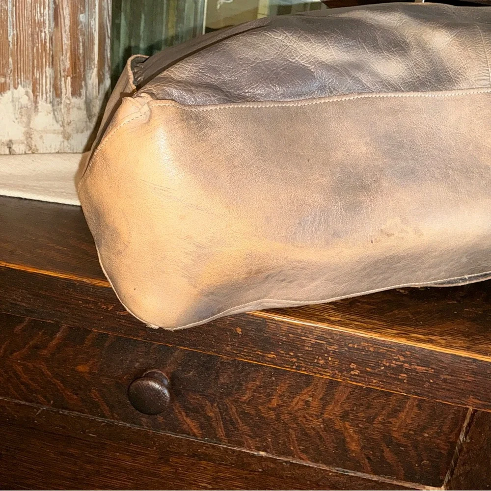 NWOT Bed Stu Leather Rockaway Shoulder Bag Crossbody Tote Taupe Driftwood $345 - Picture 8 of 13